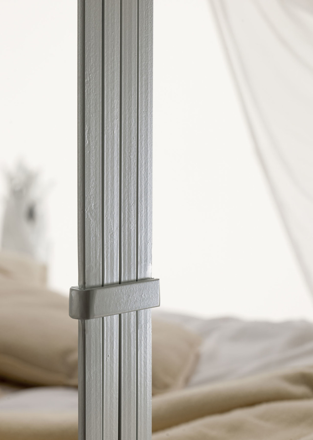 Eroica bed canopy